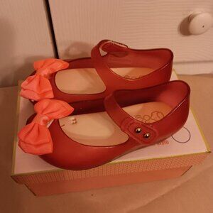 Girl's Light Up Shoes